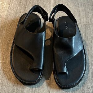 Vince Women's Black Leather Sandals